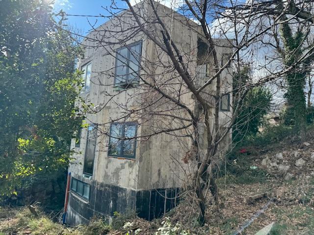 Image No.19-4 Bed Property for sale