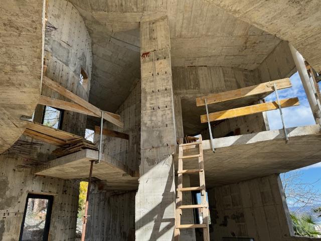 Image No.21-4 Bed Property for sale