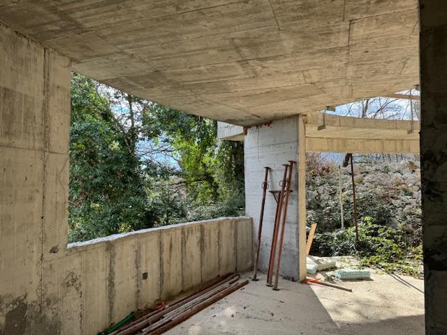 Image No.24-4 Bed Property for sale