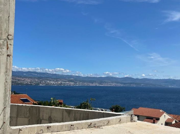 Image No.8-4 Bed Property for sale