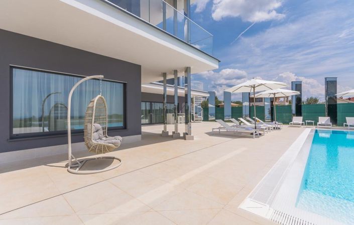 Image No.10-Propriété de 5 chambres à vendre à Kaštelir