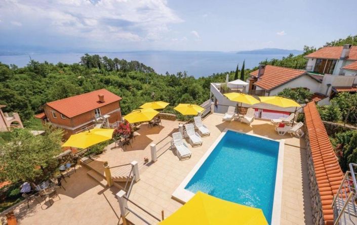 Image No.1-Propriété de 10 chambres à vendre à Croatie