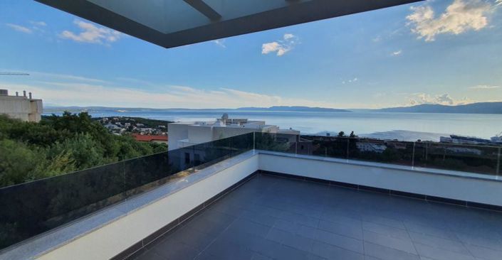 Image No.3-Propriété de 4 chambres à vendre à Kostrena