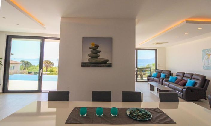 Image No.13-Propriété de 5 chambres à vendre à Kostrena