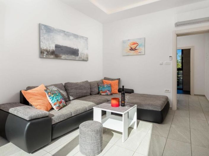 Image No.23-Propriété de 5 chambres à vendre à Kostrena