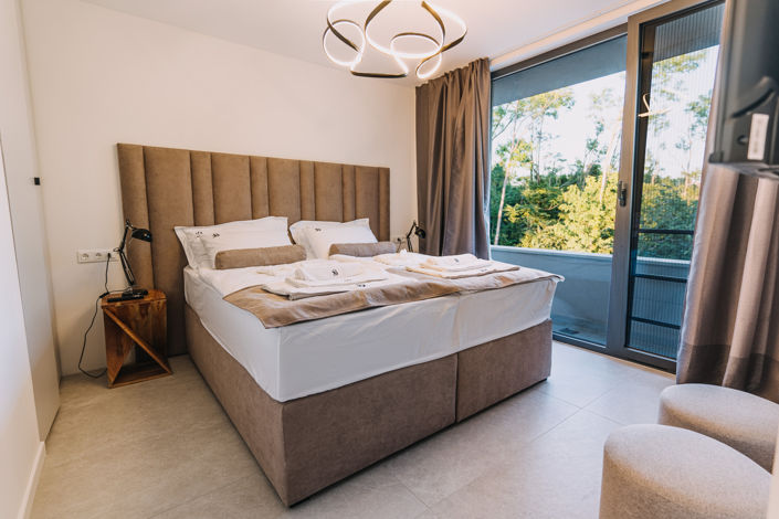 Image No.18-5 Bed Property for sale