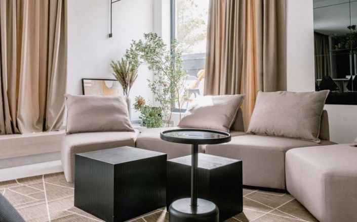 Image No.16-4 Bed Property for sale