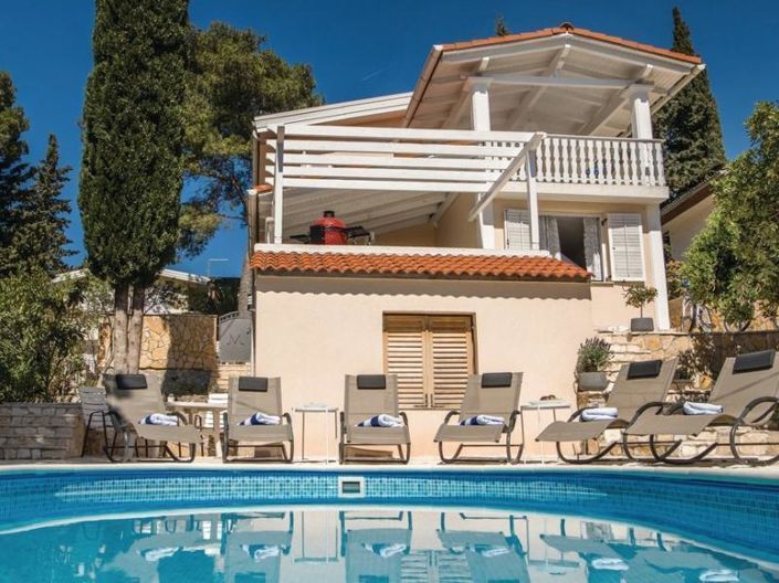 Image No.1-Propriété de 4 chambres à vendre à Vrboska