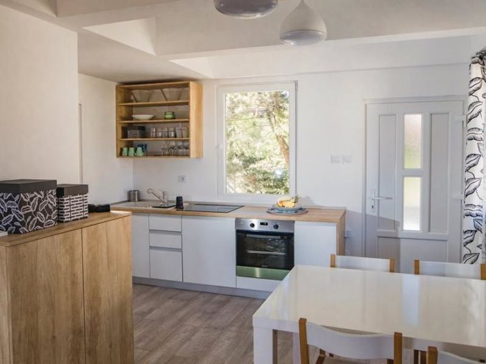 Image No.14-4 Bed Property for sale