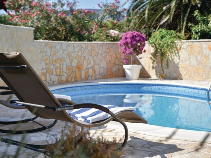 Image No.2-4 Bed Property for sale