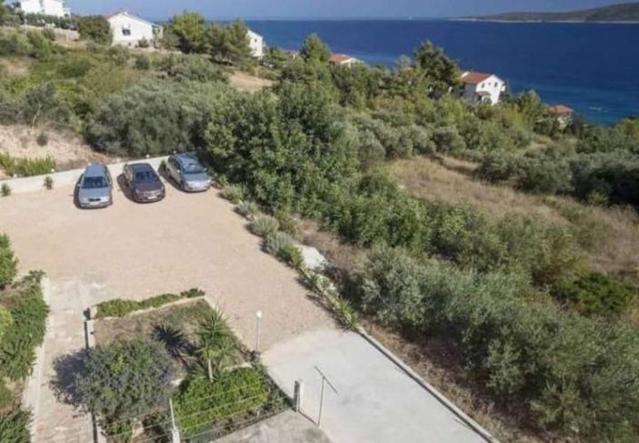 Image No.3-12 Bed Property for sale