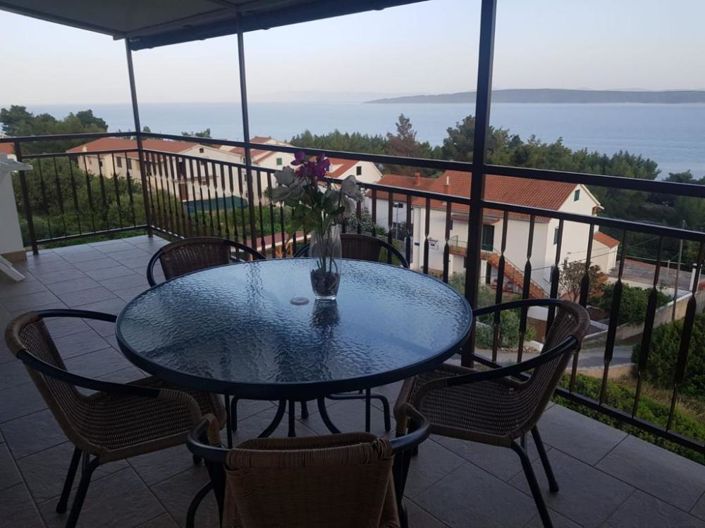 Image No.9-12 Bed Property for sale