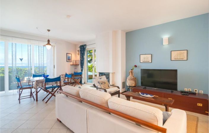 Image No.20-4 Bed Property for sale