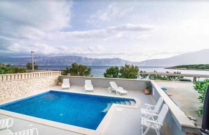 Image No.8-11 Bed Property for sale