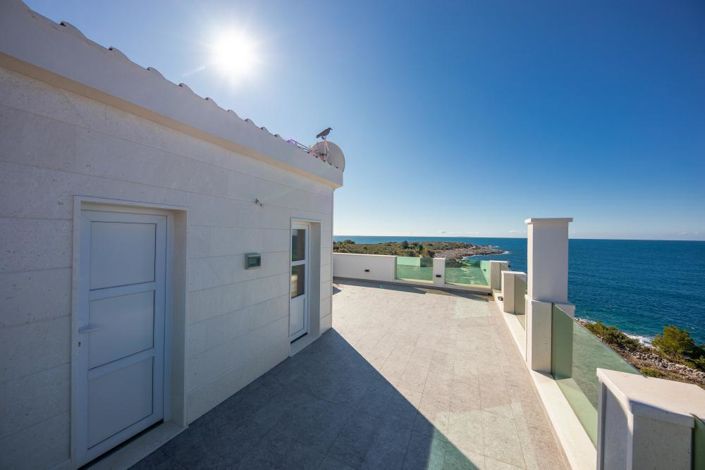 Image No.15-3 Bed Property for sale