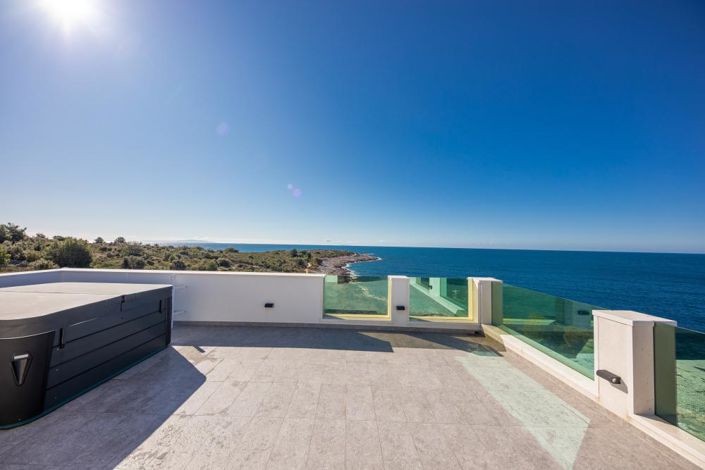 Image No.16-3 Bed Property for sale