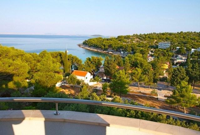 Image No.1-7 Bed Property for sale