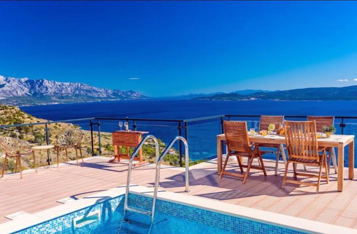 Image No.13-4 Bed Property for sale