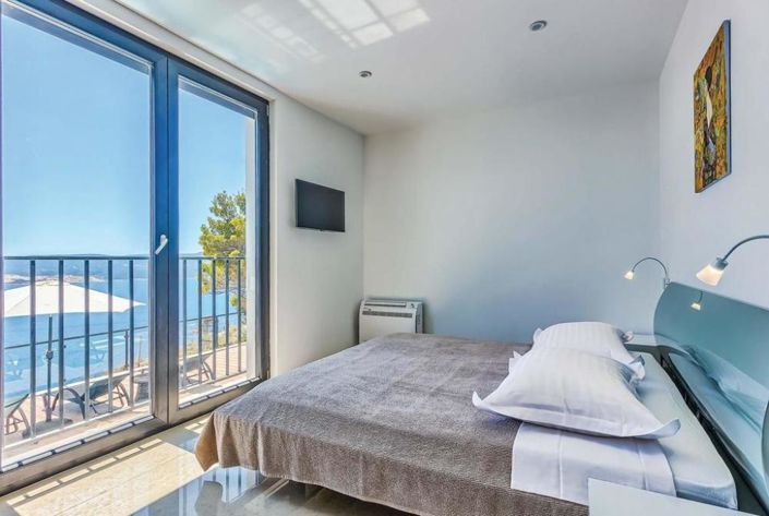 Image No.23-4 Bed Property for sale