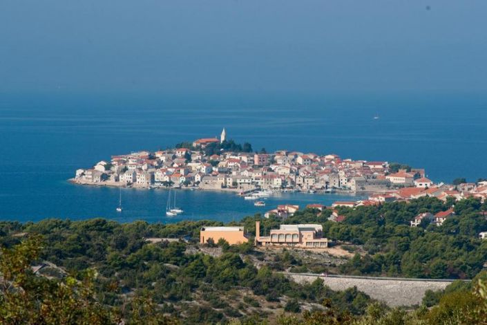 Image No.2-10 Bed Property for sale