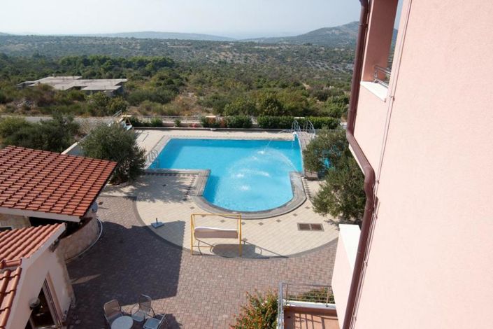 Image No.5-10 Bed Property for sale