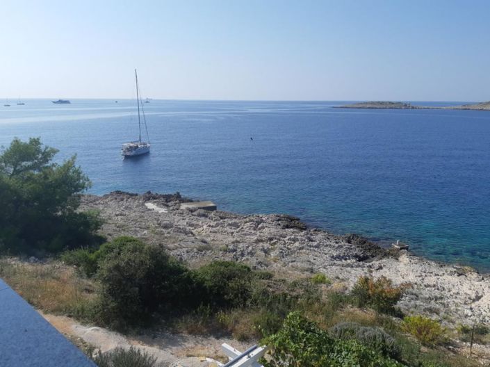 Image No.3-8 Bed Property for sale