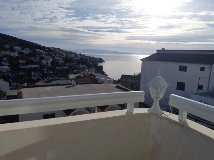 Image No.7-6 Bed Property for sale