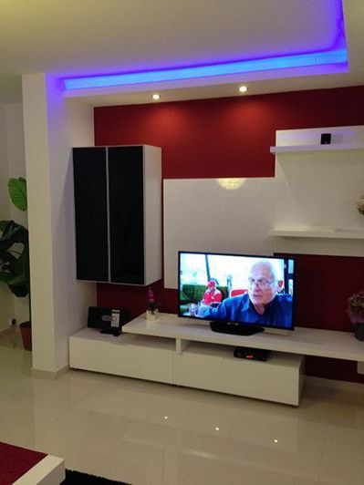 Image No.10-6 Bed Property for sale