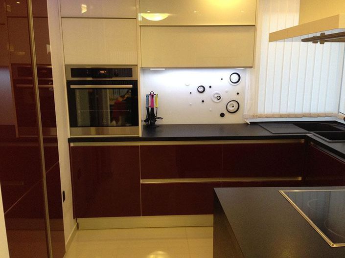 Image No.23-6 Bed Property for sale