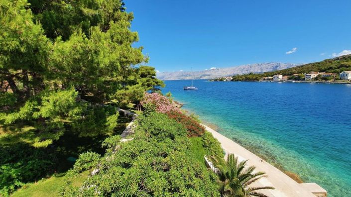 Image No.10-4 Bed Property for sale