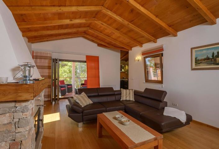 Image No.18-4 Bed Property for sale