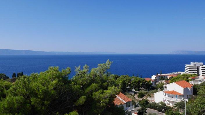 Image No.1-4 Bed Property for sale
