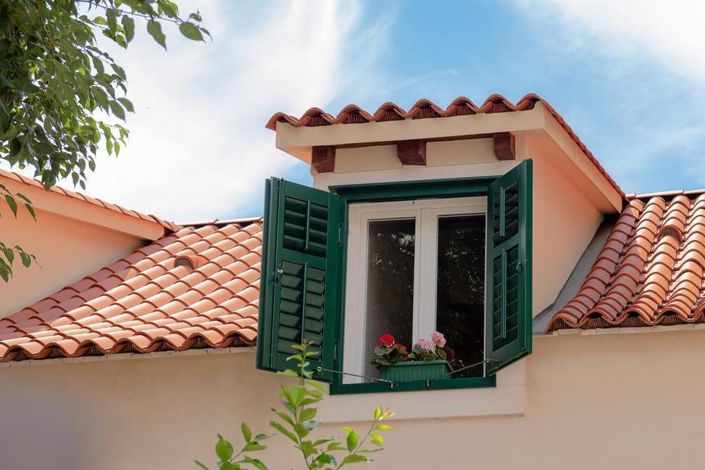 Image No.15-3 Bed Property for sale