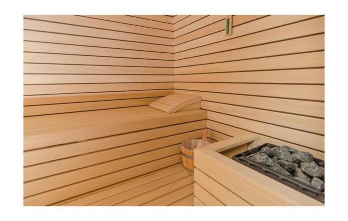 Image No.22-6 Bed Property for sale