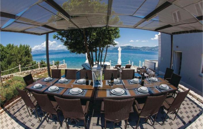 Image No.7-6 Bed Property for sale