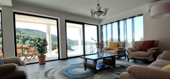 Image No.14-4 Bed Property for sale