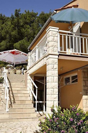 Image No.14-21 Bed Property for sale