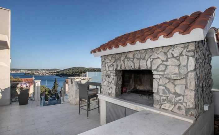 Image No.21-5 Bed Property for sale