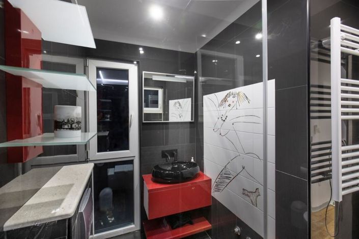 Image No.9-5 Bed Property for sale