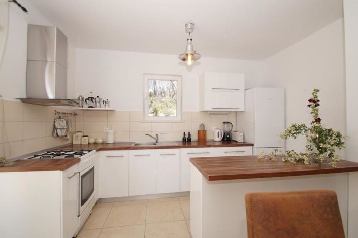 Image No.12-4 Bed Property for sale