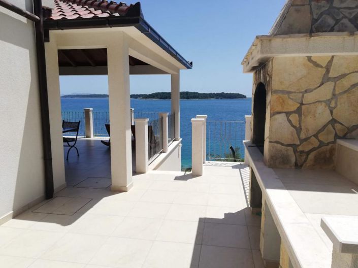 Image No.9-4 Bed Property for sale