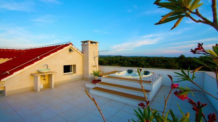 Image No.4-3 Bed Property for sale