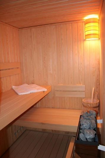 Image No.11-8 Bed Property for sale