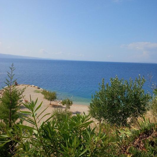 Image No.21-8 Bed Property for sale