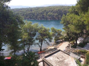 1 - Vrboska, Propriété