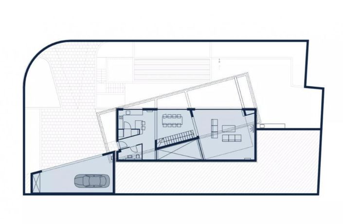 Image No.8-4 Bed Property for sale