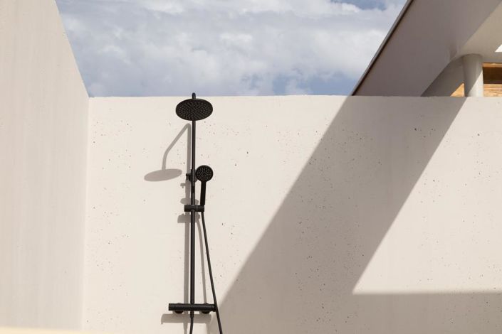 Image No.14-4 Bed Property for sale