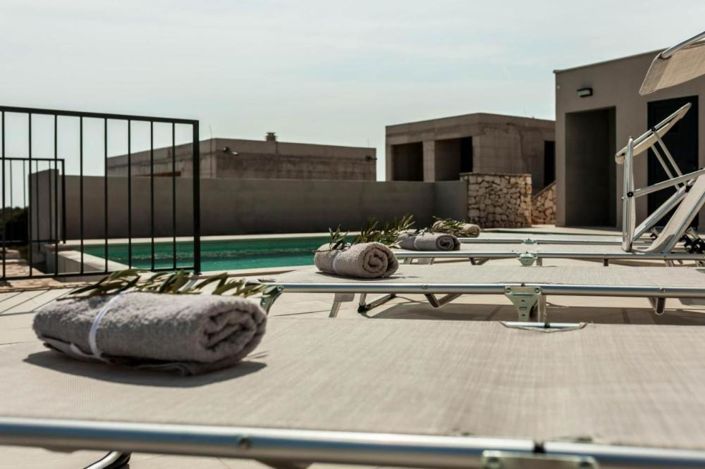 Image No.25-4 Bed Property for sale