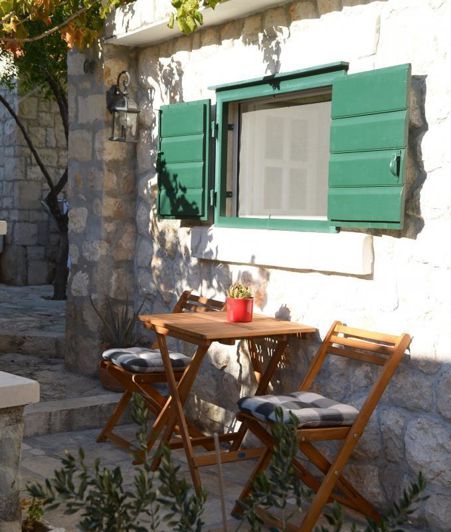 Image No.6-7 Bed Property for sale