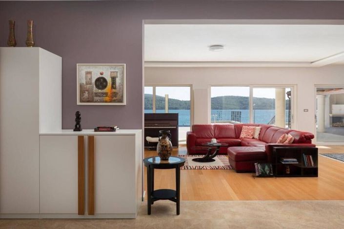 Image No.19-7 Bed Property for sale